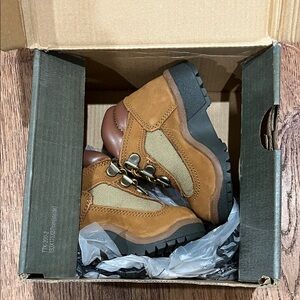 Timberland Kids 6” Fabric/leather field boot(Toddler)Sundance 4.5y